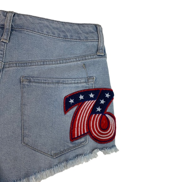 Mossimo High Rise Patriotic Denim Shorts Size 4/ 27 - Picture 4 of 7